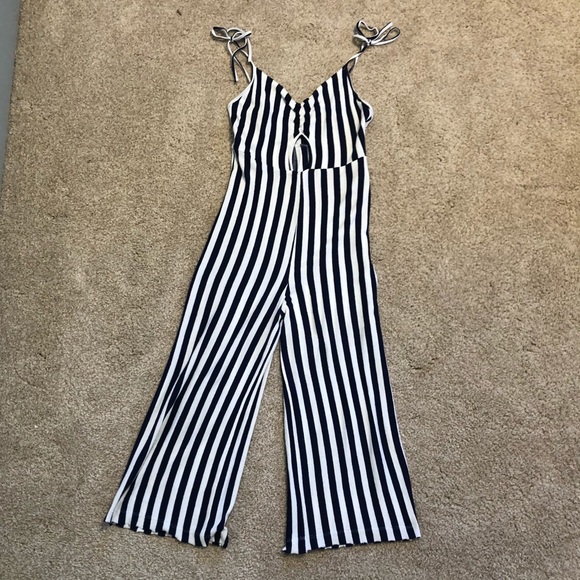 White and blue striped jumpsuit - Picture 1 of 5
